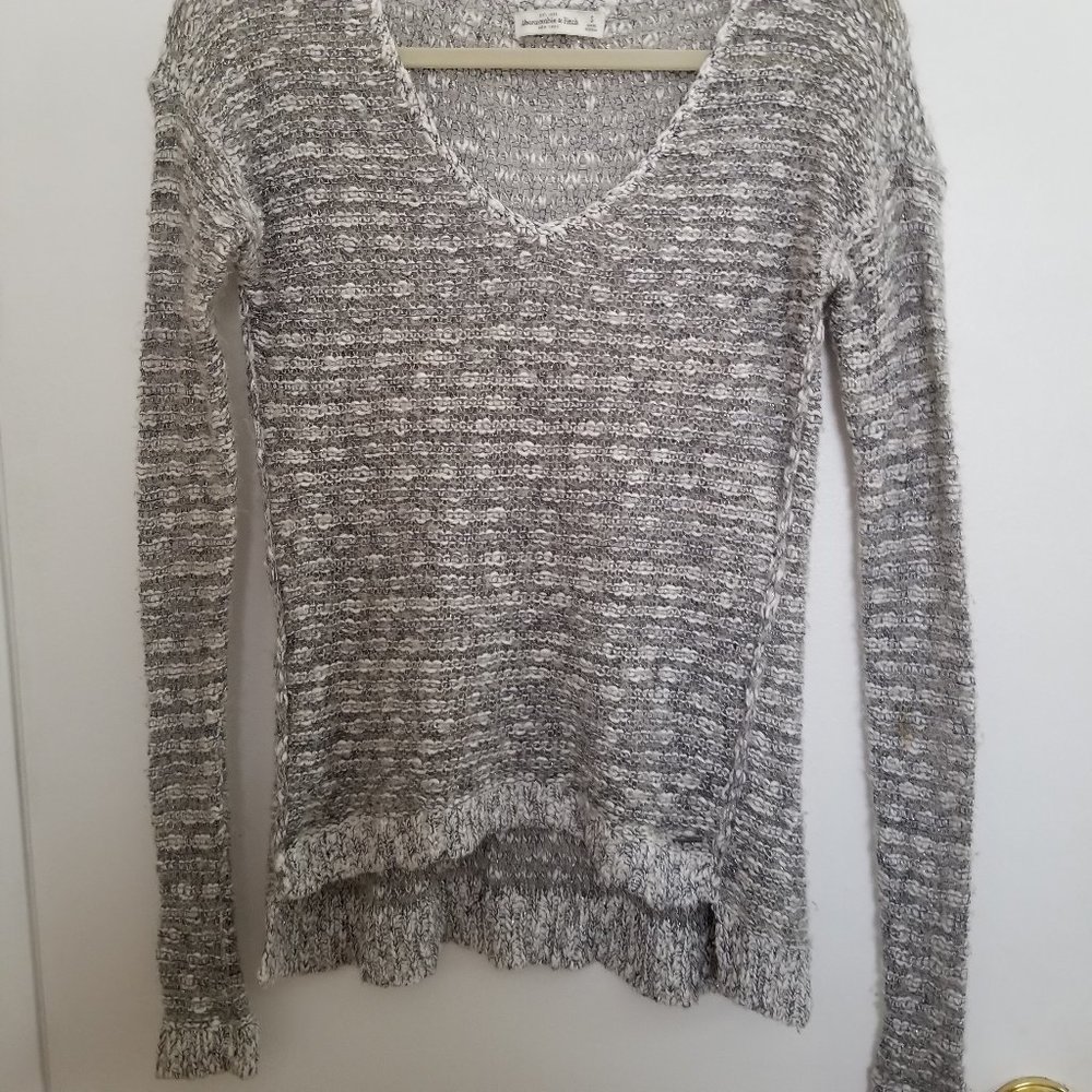 Abercrombie & Fitch Sparkly Sweater Size S